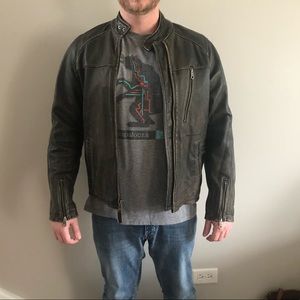 Gap early 2000s genuine leather jacket